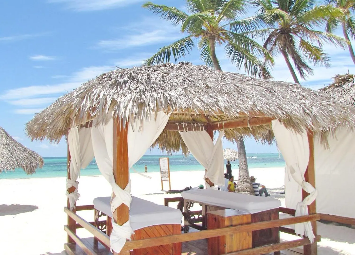Hotel Ducassi Suites Rooftop Pool - Beach Club And Spa Punta Cana